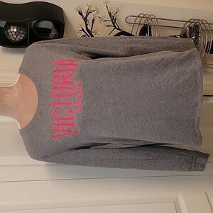 Victoria Sport Sweatshirt, Size S